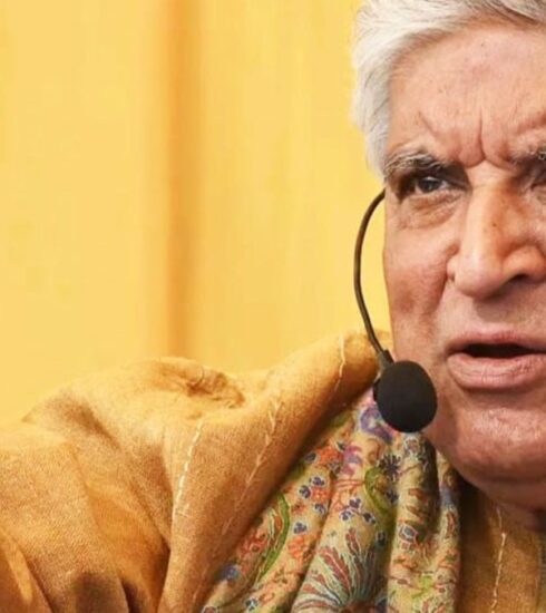 Javed Akhtar's recent comments about the 26/11 attackers being free in Pakistan at a festival honouring Faiz Ahmed Faiz in Lahore went viral. His expanded comments on the topic at an ABP event are discussed in this article, where he talks about his embarrassment, willingness to speak his mind, and the tension between India and Pakistan.