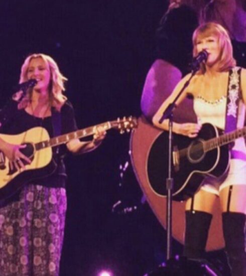 In an unexpected collaboration, Lisa Kudrow, known for her role as Phoebe in Friends, took the stage with Taylor Swift to perform the iconic song 'Smelly Cat.' The internet is buzzing with excitement as netizens share their reactions to this surprising musical moment.