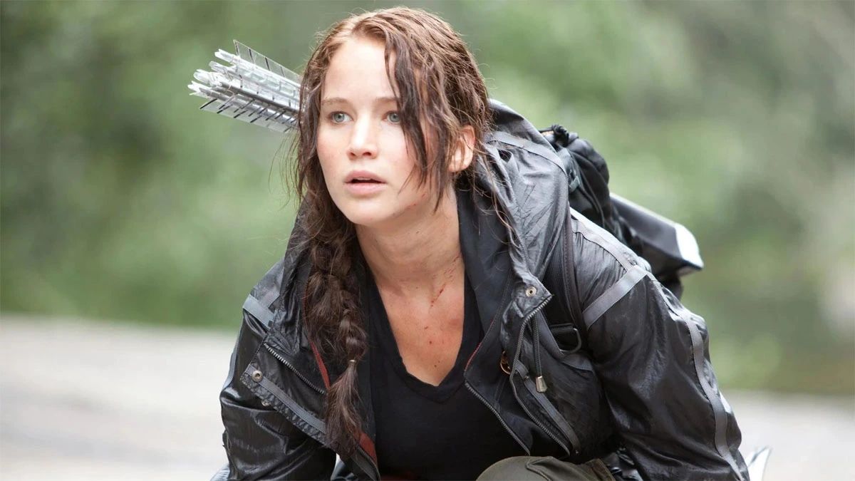 Actress Jennifer Lawrence has revealed her willingness to revisit her iconic role as Katniss in the Hunger Games franchise. In a recent interview, Lawrence expressed her enthusiasm for the possibility, leaving fans thrilled. Read on to learn more about her potential return to the beloved series.