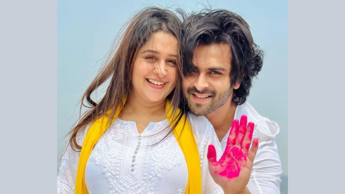 Popular television couple Dipika Kakar and Shoaib Ibrahim are overjoyed as they welcome their first child, a baby boy. Learn more about their beautiful journey and the early arrival of their little bundle of joy.