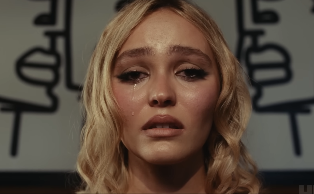 Lily-Rose Depp, in her latest revelation about the filming of 'The Idol', shares that none of the cast members lost themselves in method acting. Despite the provocative nature of the drama, the set maintained a light-hearted and comfortable atmosphere. Find out more about the behind-the-scenes vibe and Depp's insights into her character and the show's explicit scenes.