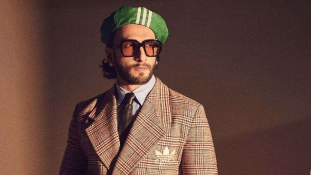 According to recent reports, Ranveer Singh has been chosen to star in the highly anticipated films Baiju Bawra and Don 3. These roles were initially rumored to be taken up by Shah Rukh Khan, but it seems Ranveer Singh has secured them. Sanjay Leela Bhansali will direct Baiju Bawra, while Farhan Akhtar will helm Don 3. Find out more about these exciting projects and the latest developments in Bollywood.

