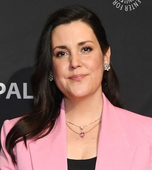 Melanie Lynskey recently revealed that she turned down the opportunity to audition for the role of Willow in 'Buffy the Vampire Slayer.' She cited early career uncertainties and visa issues as the reasons behind her decision. Although she had discussions with Joss Whedon, the role eventually went to Alyson Hannigan, whom Melanie praised for her outstanding performance.