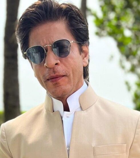 Shah Rukh Khan, known for his wit and sense of humor, responded hilariously when an interviewer claimed he wasn't being funny enough. Read about the actor's witty reply and how he turned the situation around.