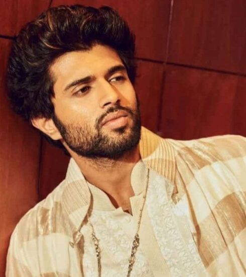 Vijay Deverakonda has launched The Deverakonda Broadcast, a new Broadcast Channel on Instagram, to connect more intimately with his fans. Through this channel, the actor will provide exclusive content and behind-the-scenes updates on his upcoming movies, giving fans a better look into his life and the making of his films. Join Vijay Deverakonda and his over 440,000 members on this exciting new platform.