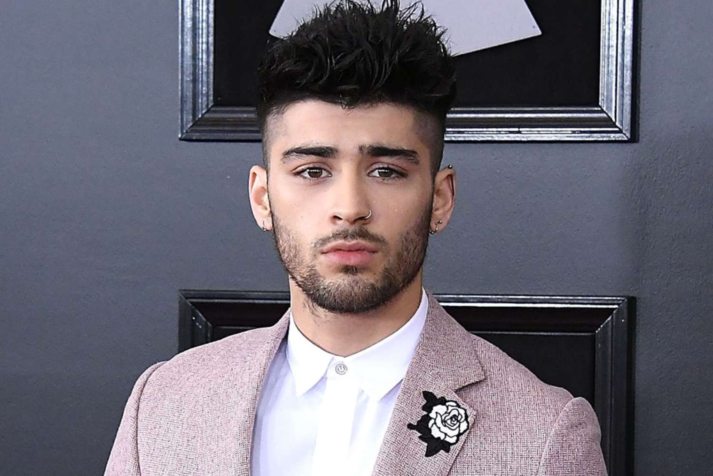  Zayn Malik, former One Direction star, explains his choice to raise his two-year-old daughter, Khai, primarily on a Pennsylvania farm. Malik wants to shield her from the paparazzi and the constant exposure of the spotlight, giving her the opportunity to choose her own path in life.