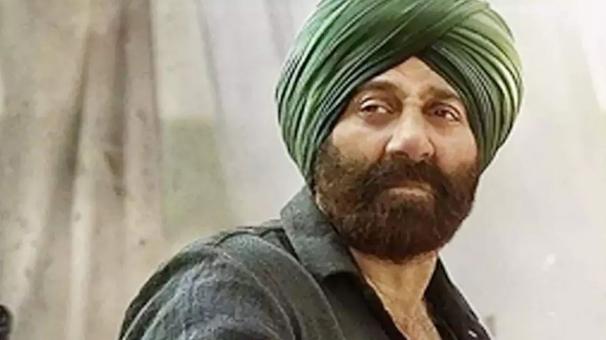 In a series of tweets, Kamaal Rashid Khan (KRK) has unleashed his scathing critique on the sequel "Gadar 2," labeling it a joke and underscoring the superior direction in Bhojpuri films. He compared the film's direction, acting, and quality to that of Bhojpuri productions, stating that Bhojpuri films exhibit tenfold better direction and quality. KRK's outspoken comments have ignited discussions on the film's direction choices and the wider landscape of film quality.