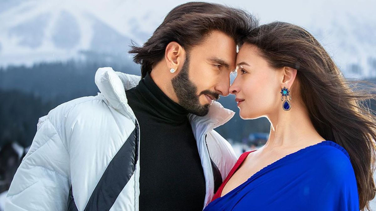 Rocky Aur Rani Kii Prem Kahaani had an outstanding Day 5 at the box office, surpassing Monday's earnings. The film's remarkable performance hints at a potential lifetime collection of over 135 crores, defying initial predictions. Read on for the latest updates on the film's box office success.