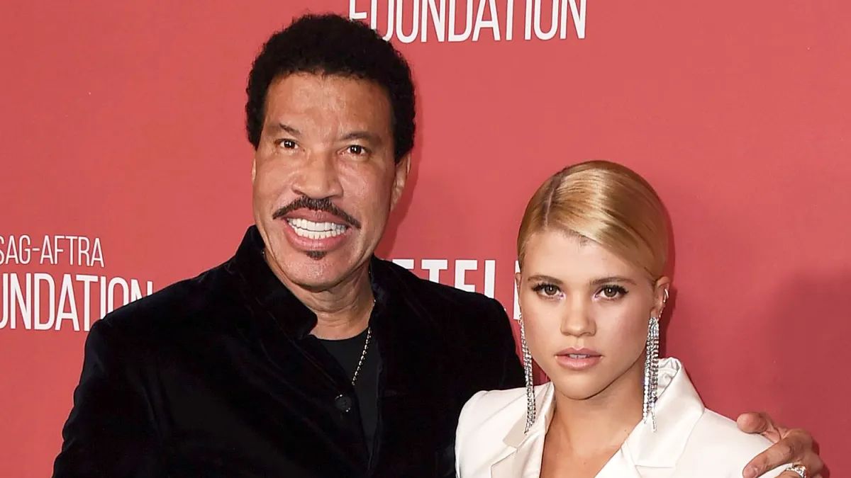 Discover how Sofia Richie draws inspiration from her father, Lionel Richie, for her skincare routine. Learn how the music legend's advice has influenced her beauty regimen and daily habits.