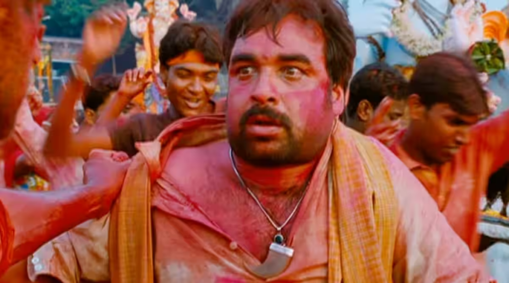  Pankaj Tripathi, known for his versatile acting, reveals a surprising incident from the sets of Agneepath. The actor recounts how he fainted during the filming of a critical scene, providing a glimpse into the challenges of delivering authentic performances in Bollywood.
