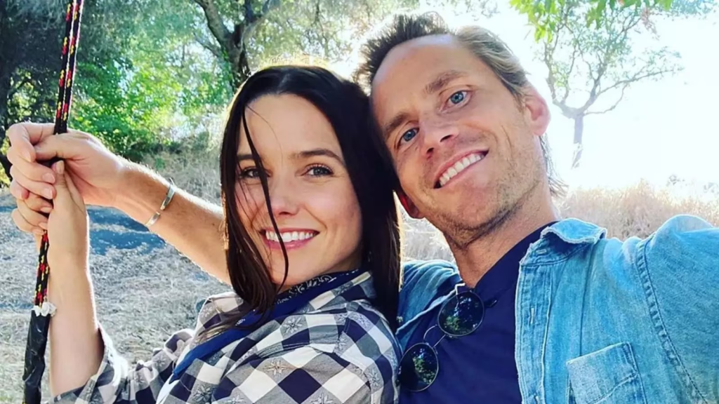 Actress Sophia Bush has decided to end her 13-month marriage with husband Grant Hughes. Despite their split, the two remain on good terms. Find out more about the reasons behind their divorce and their continued collaboration on community service projects.