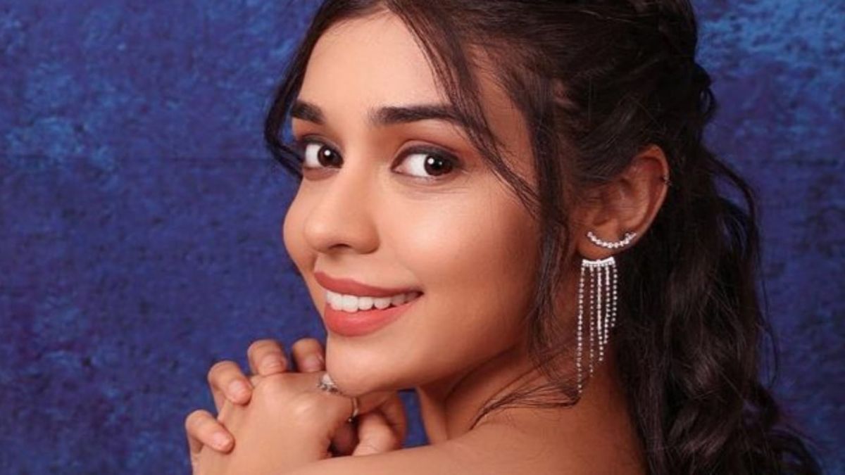 Eisha Singh, famous for her role in Bekaboo, is considering joining the eleventh season of Jhalak Dikhlaa Jaa, creating excitement among fans.