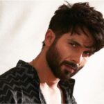 "Shahid Kapoor gears up to begin shooting for the investigative thriller directed by Rosshan Andrrews in October. Pooja Hegde joins as the leading lady."