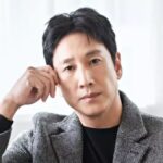 "Renowned actor Lee Sun Kyun's untimely demise shocks as police confirm his death in a parked car. Details unfold on suicide note and drug investigation."