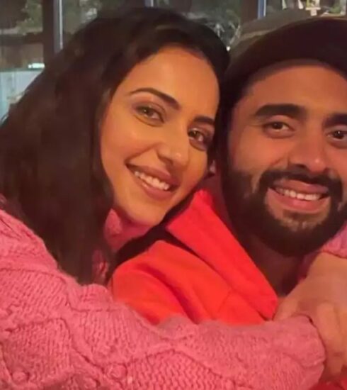 "Love is in the air as Rakul Preet Singh graces Jackky Bhagnani's home on Valentine's Day, creating a buzz of excitement and anticipation for their upcoming wedding festivities."