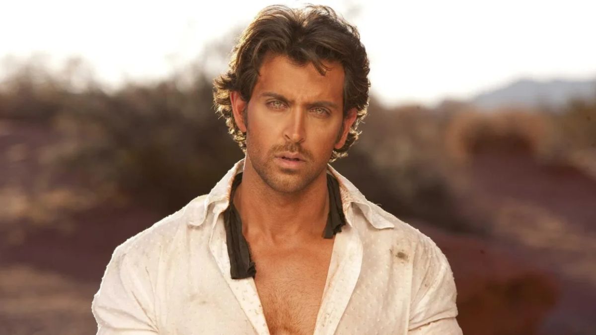 Witness Hrithik Roshan's tender moment with Saba Azad and Ranbir Kapoor's chivalrous act shielding Alia Bhatt, reaffirming their irresistible charm.