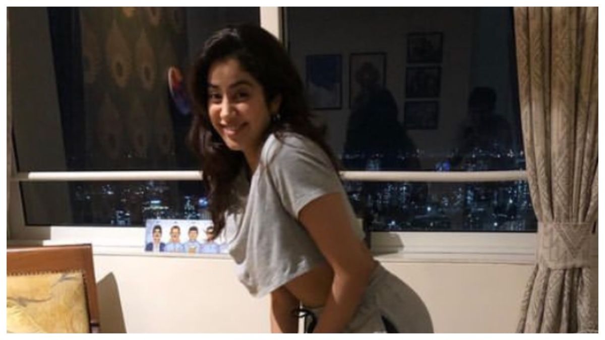 Janhvi Kapoor's Batting Skills Critiqued By Mr & Mrs Mahi Director 1 Director of Mr & Mrs Mahi sheds light on Janhvi Kapoor's challenges with batting, revealing her learning curve during filming.