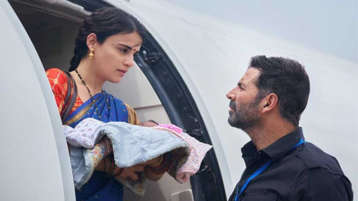 "Discover why 'Sarfira' starring Akshay Kumar and Radhikka Madan is a must-watch aviation drama that uplifts with stellar performances and breathtaking storytelling."