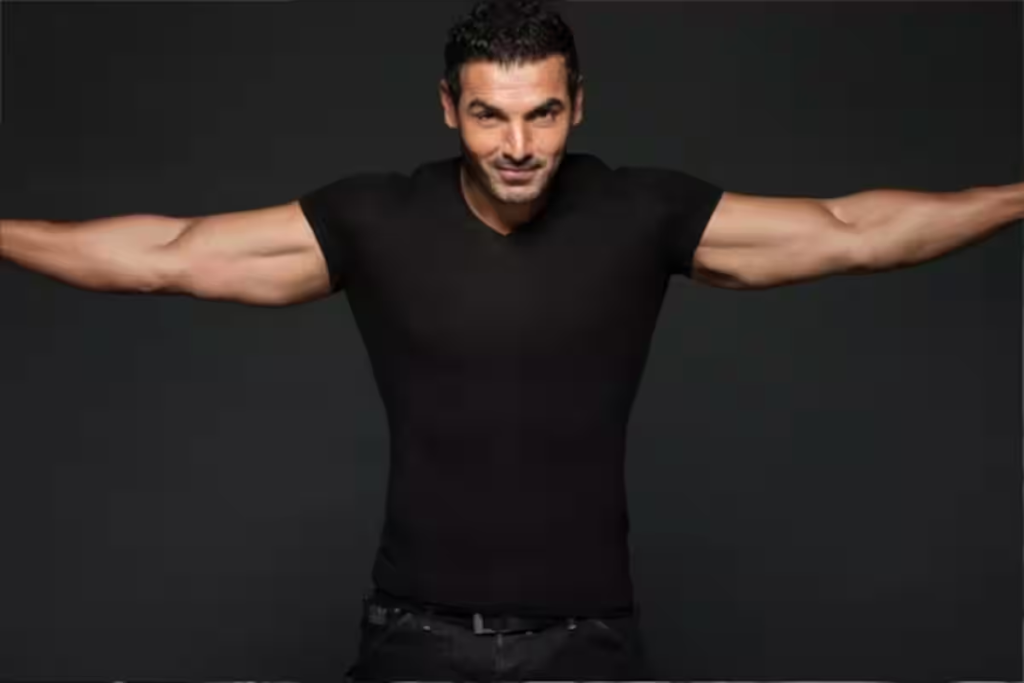 John Abraham, star of Vedaa, discloses his first salary after completing his MBA—Rs 6500. He also reminisces about his affordable lunches costing just Rs 6.





